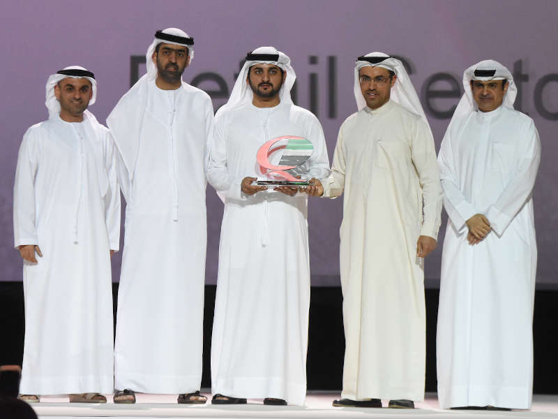 aswaaq receives the Dubai Quality Award and Dubai Service Excellence Scheme Award